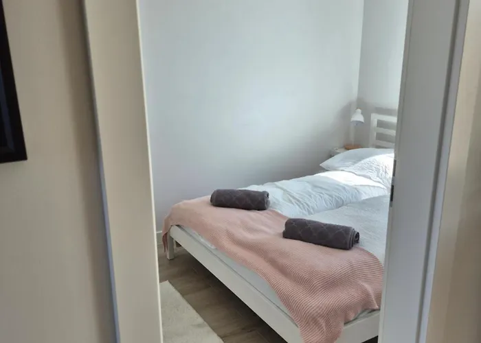 W Szczecinie Przy Stoczni Lejlighed *